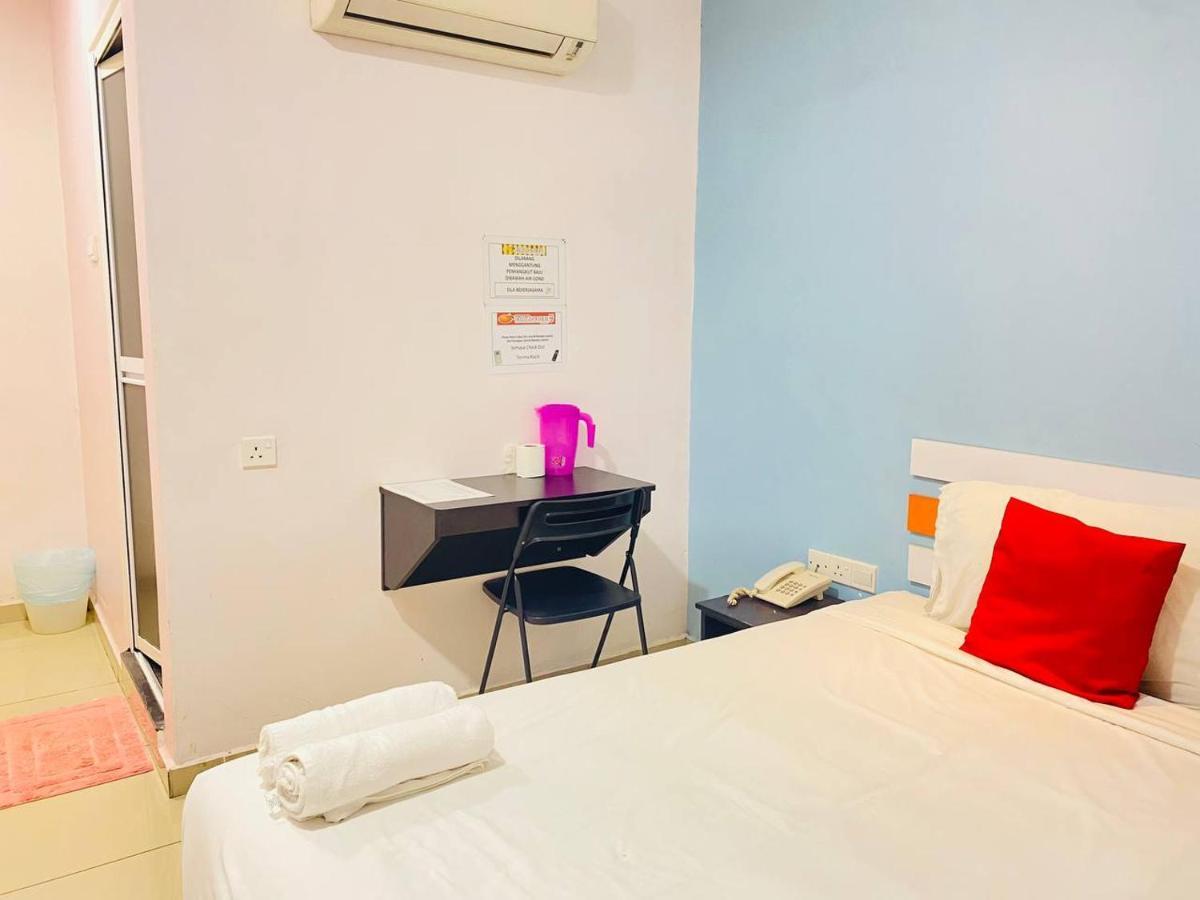 Orange Hotel Segamat Buitenkant foto